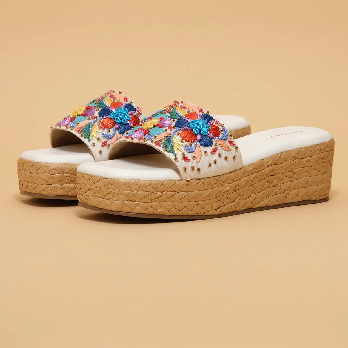 Step Up Your Style: The Ultimate Guide to Platform Heels! Eridani