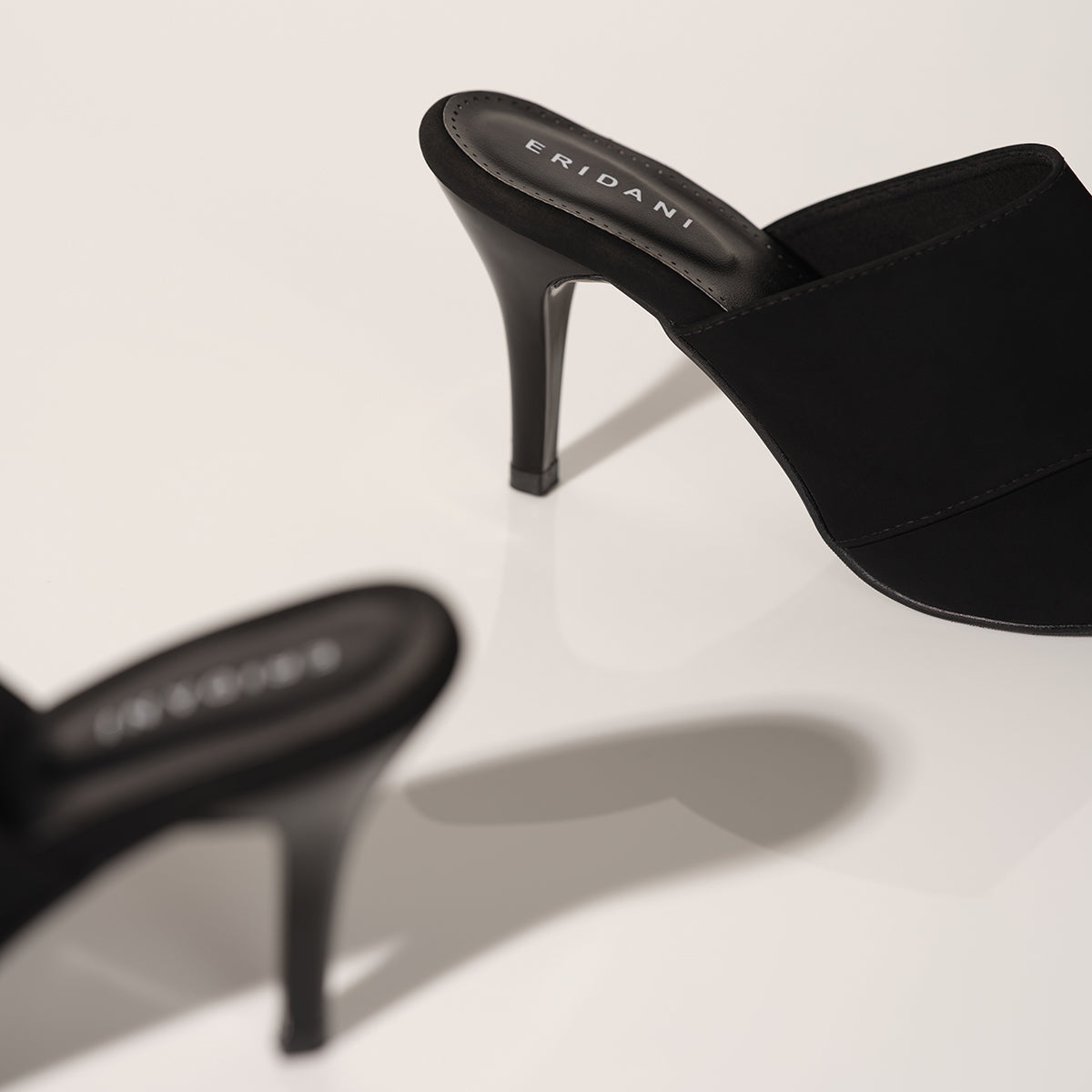 Illiana Cross-Wrap Heels Kainat Shoe Eridani
