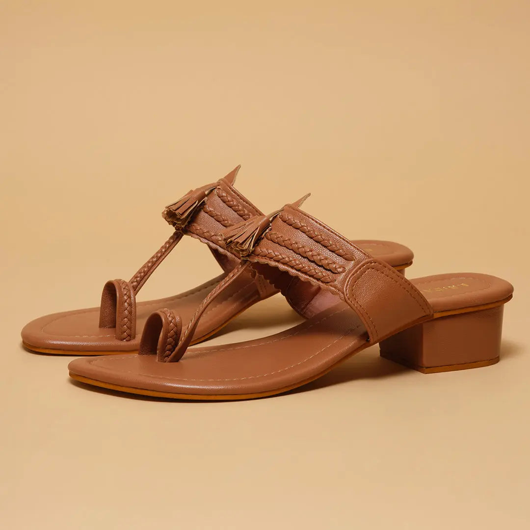 Aarika Solid Kolhapuri New Shoeb