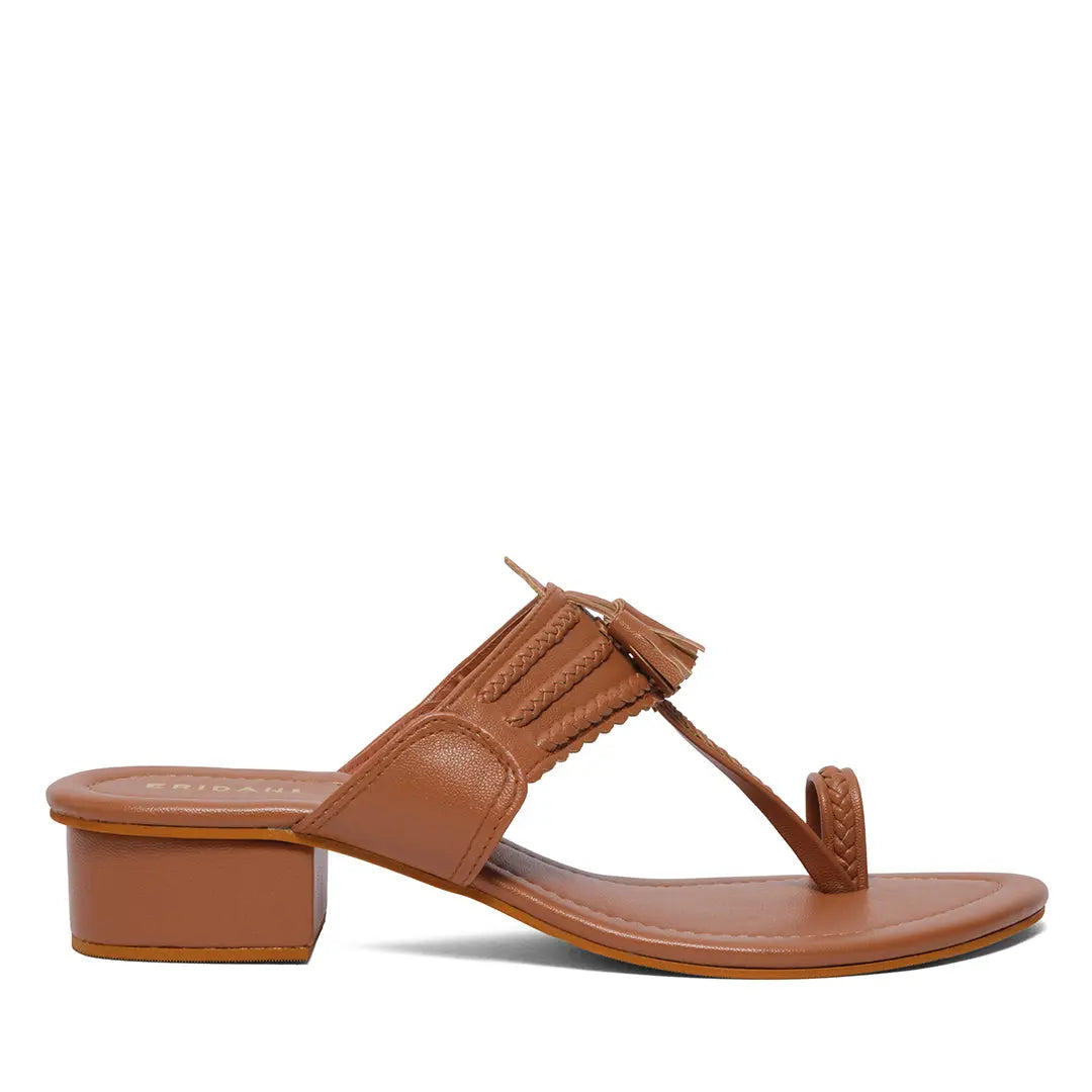 Aarika Solid Kolhapuri New Shoeb