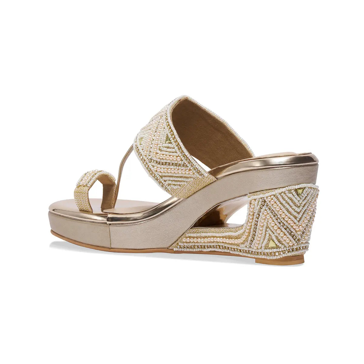 Aashi Embellished Kolhapuri Wedges Come