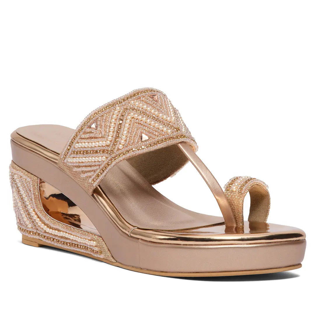 Aashi Embellished Kolhapuri Wedges Come