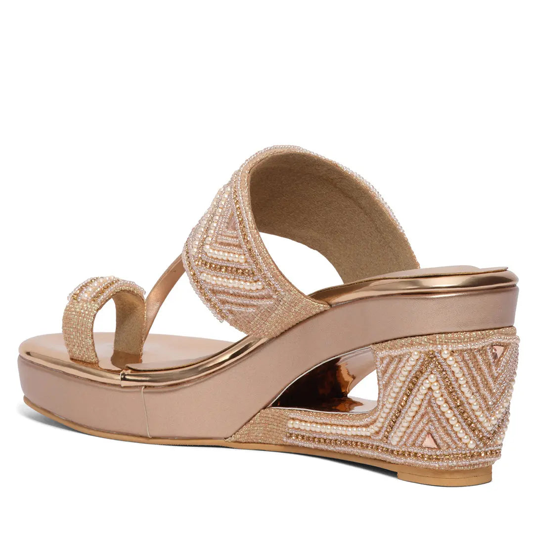Aashi Embellished Kolhapuri Wedges Come