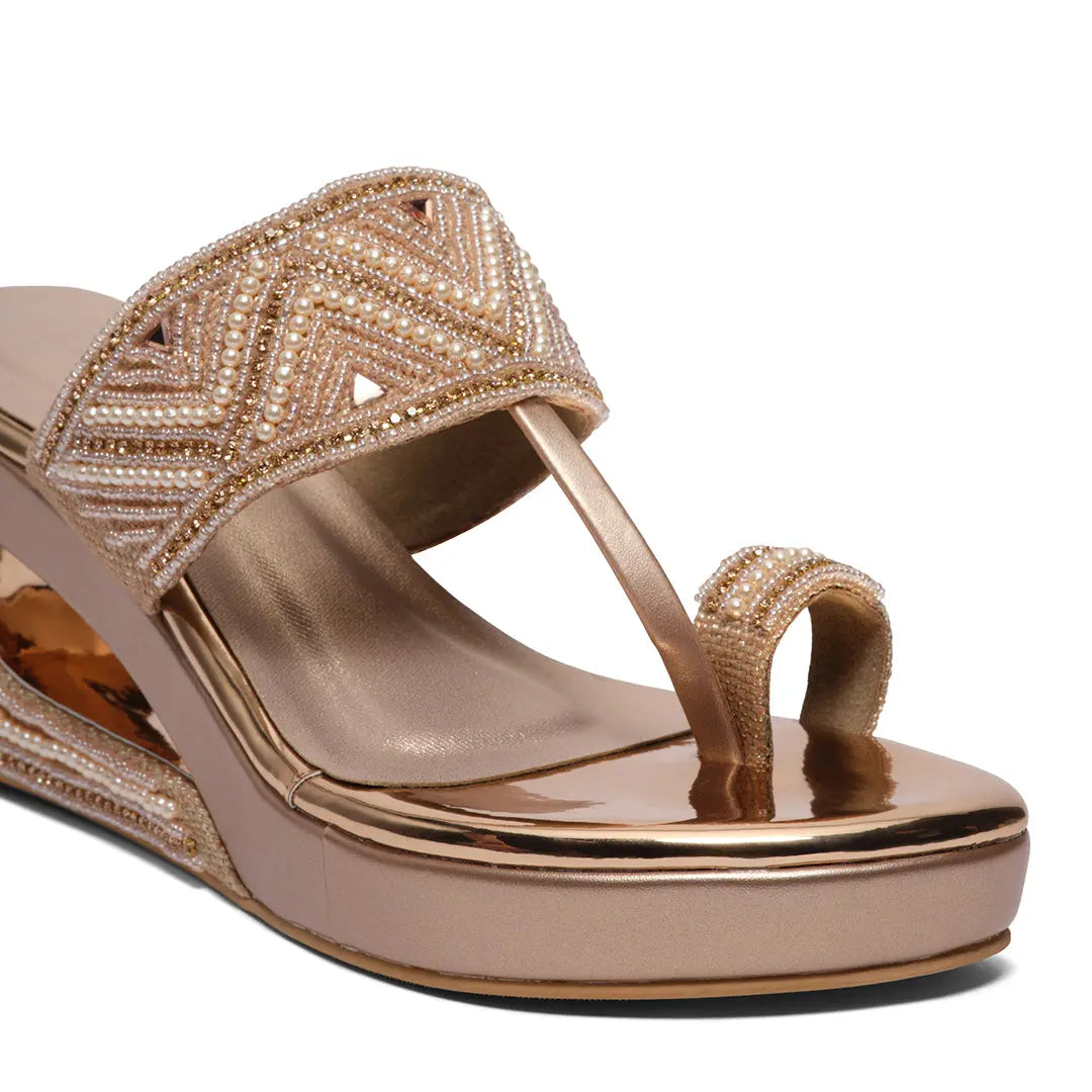 Aashi Embellished Kolhapuri Wedges Come