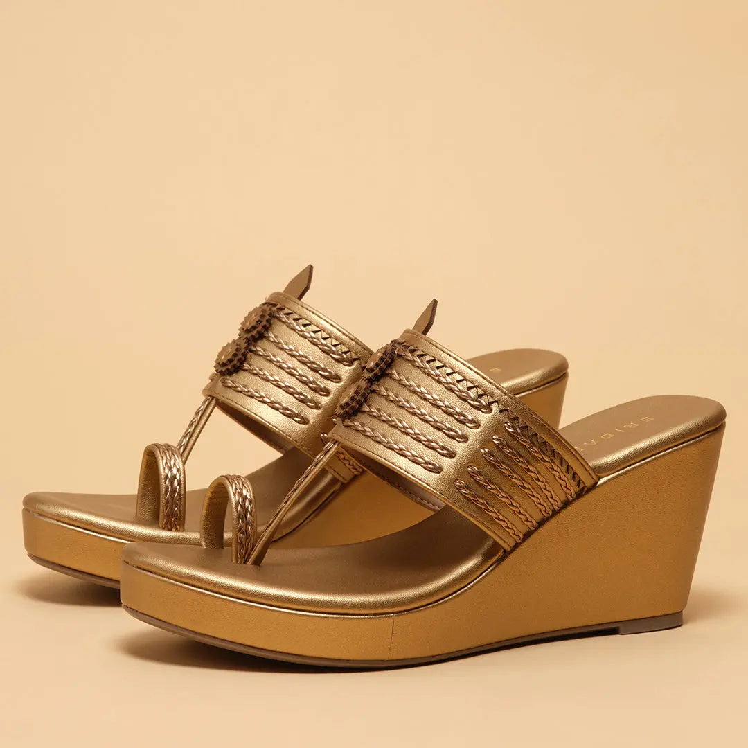 Ahraya Kolhapuri Wedges Macro Footwear