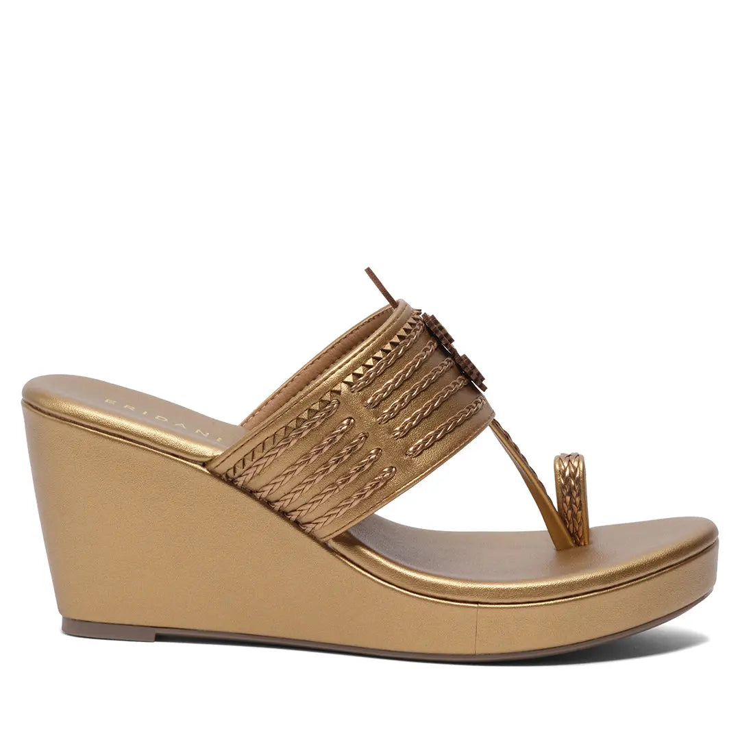 Ahraya Kolhapuri Wedges Macro Footwear