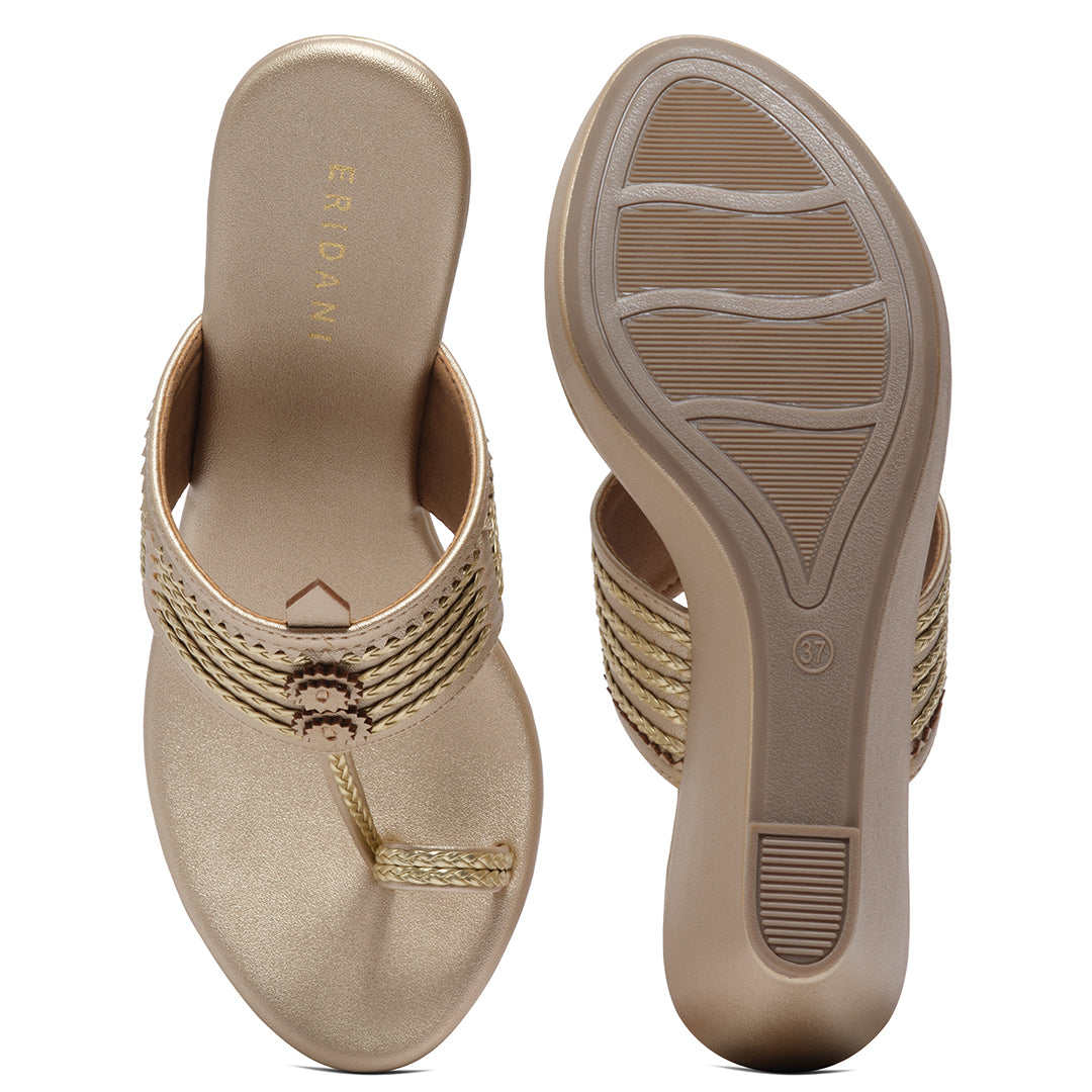 Ahraya Kolhapuri Wedges