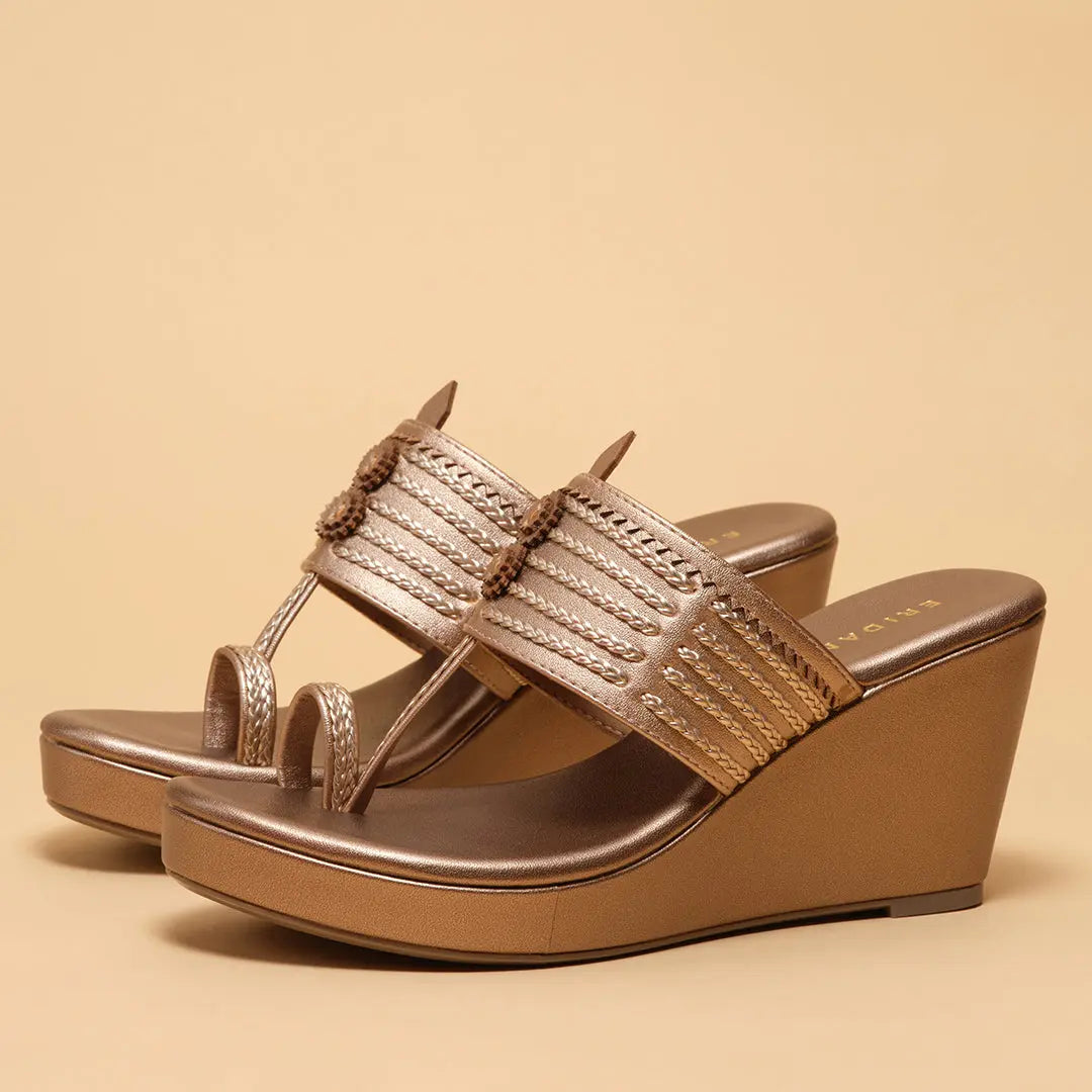 Ahraya Kolhapuri Wedges Macro Footwear