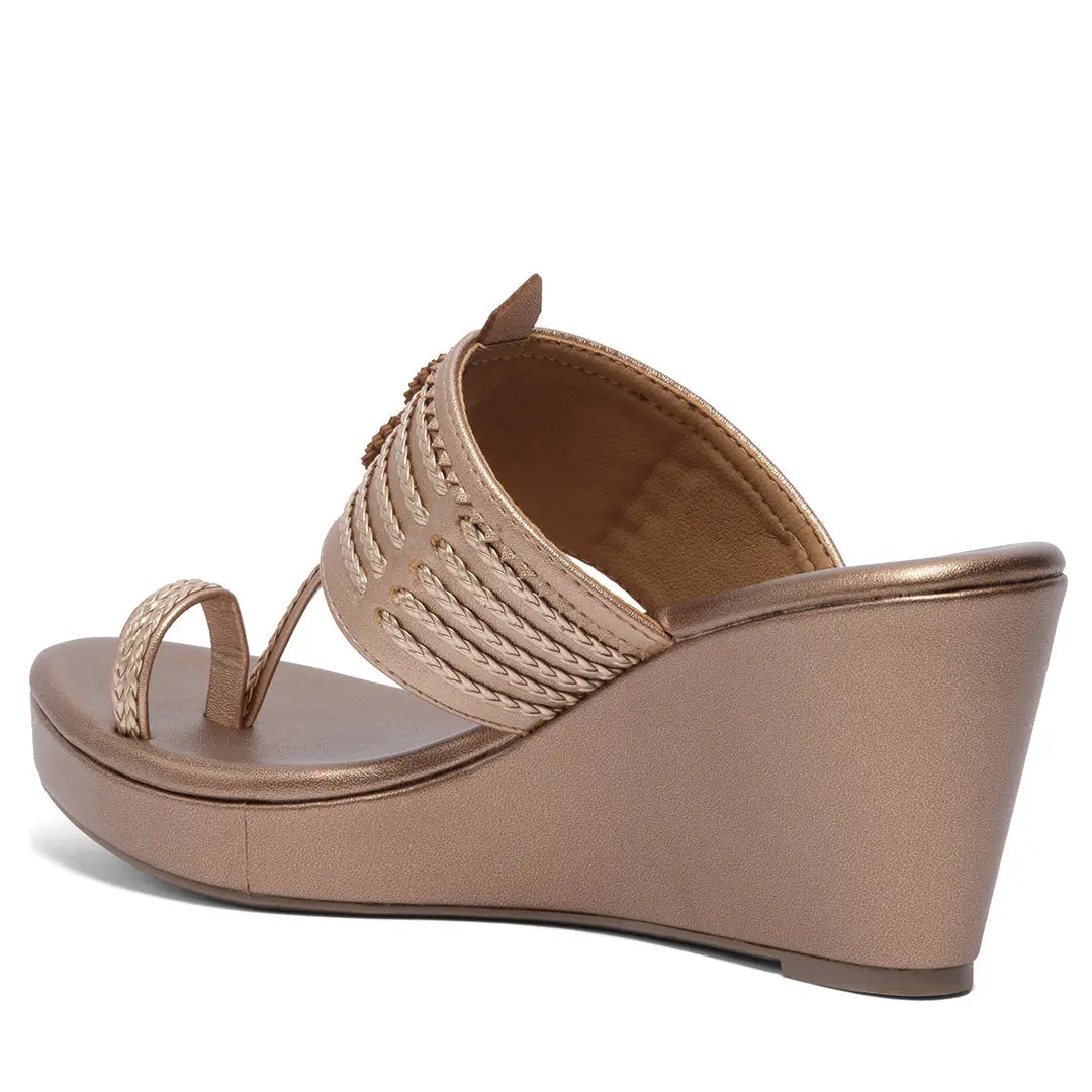 Ahraya Kolhapuri Wedges Macro Footwear