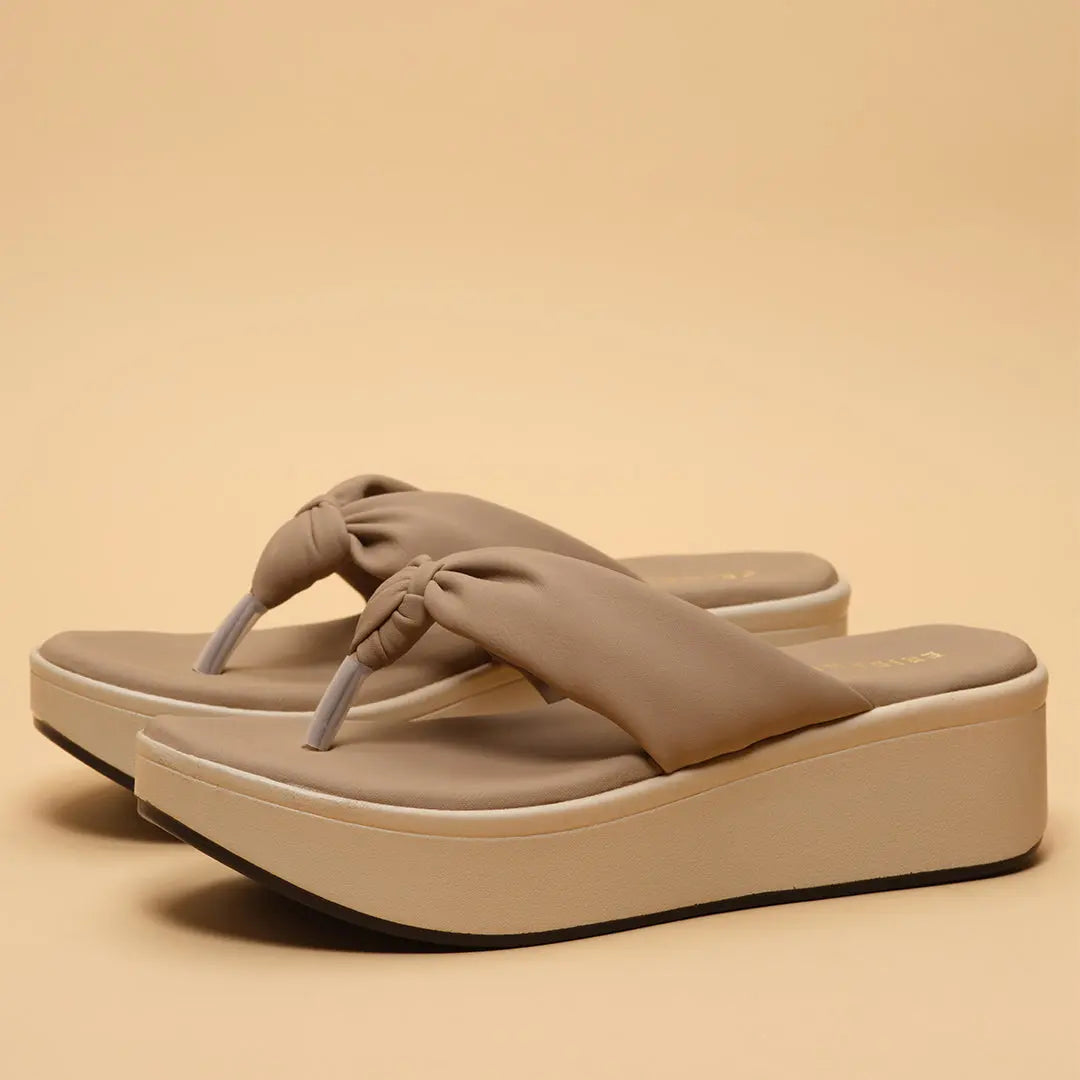 Alda Thong Wedges Habiba Footwear