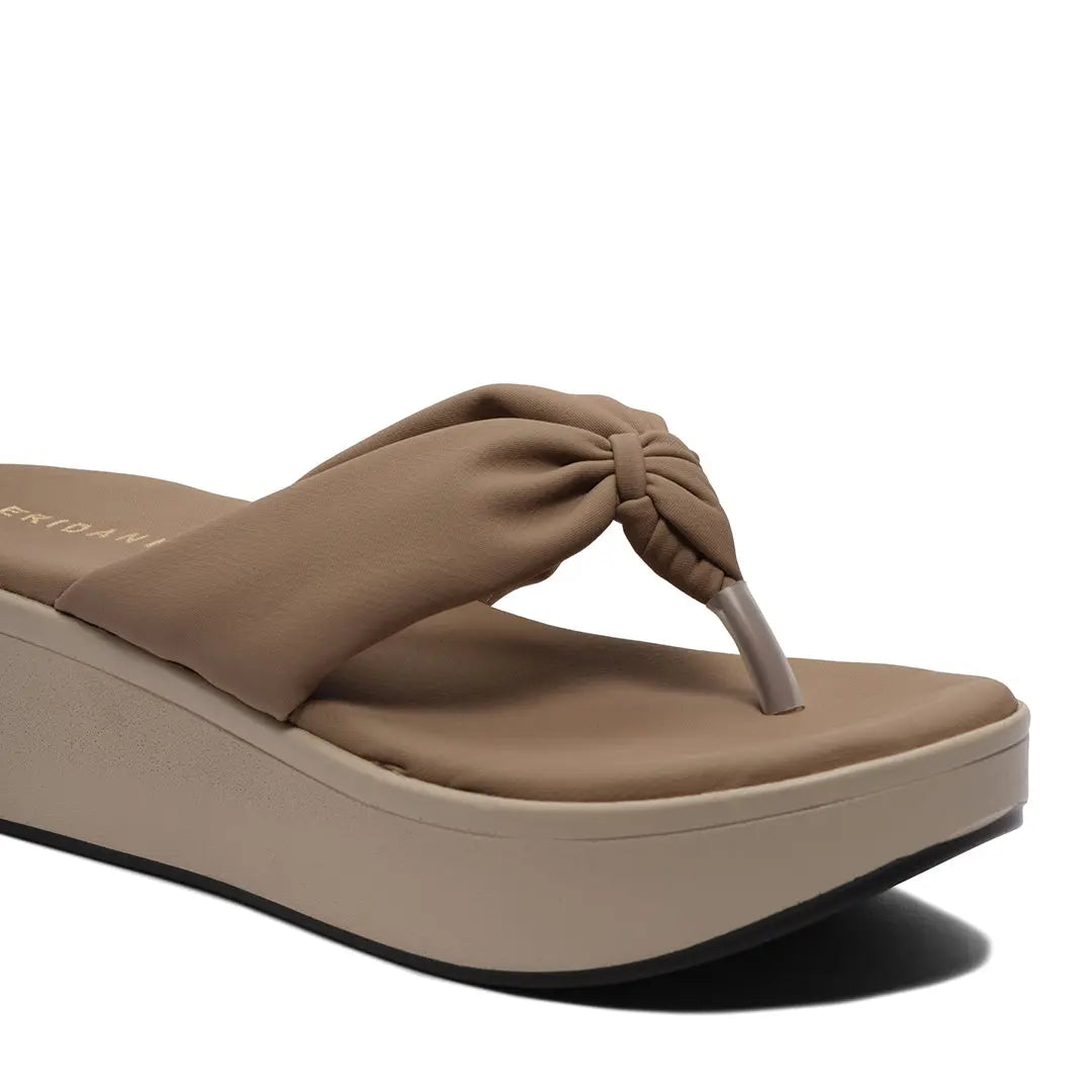 Alda Thong Wedges Habiba Footwear
