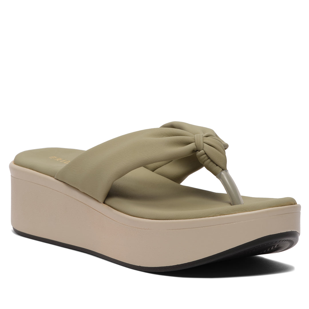 Alda Thong Wedges