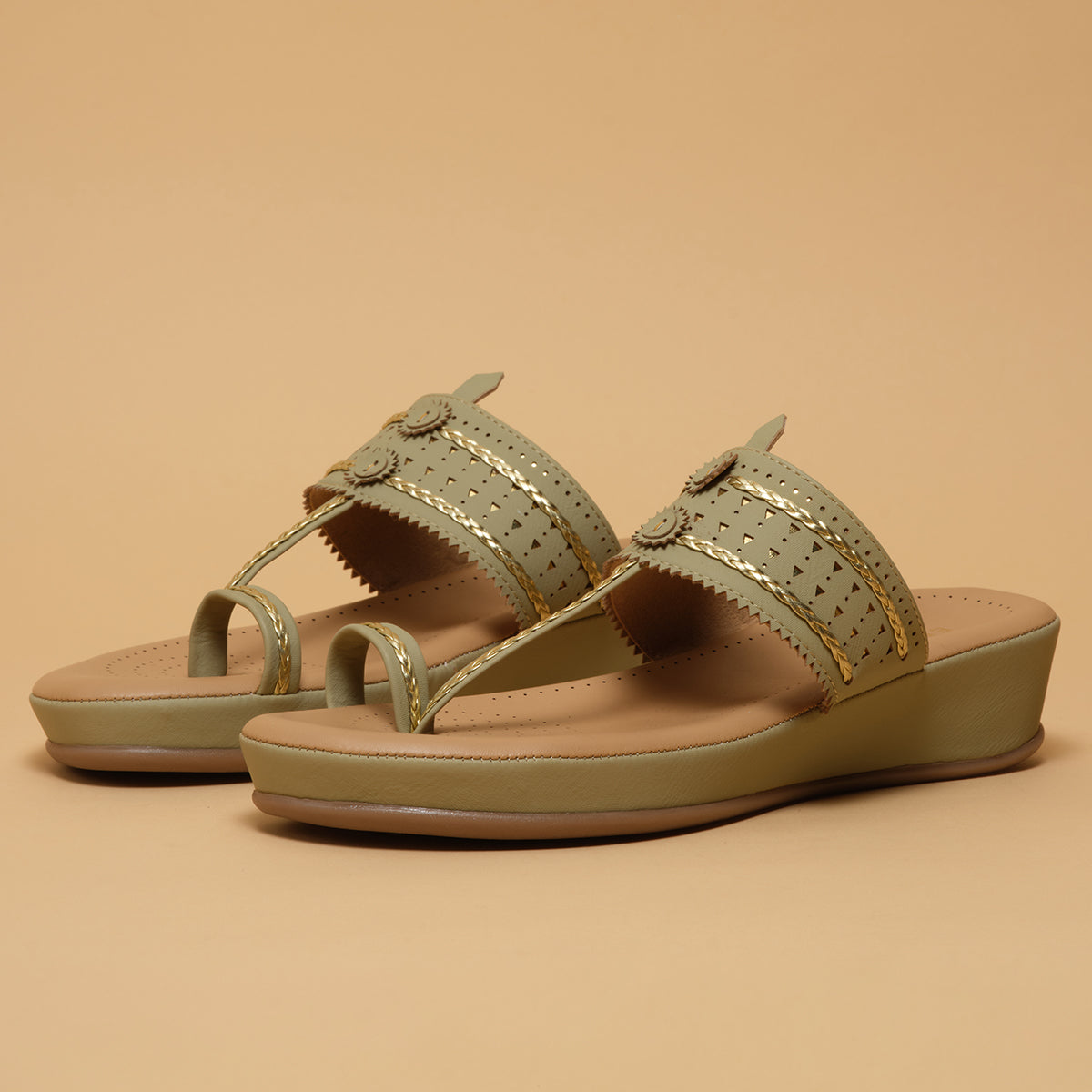 Alina Kolhapuri Flatforms