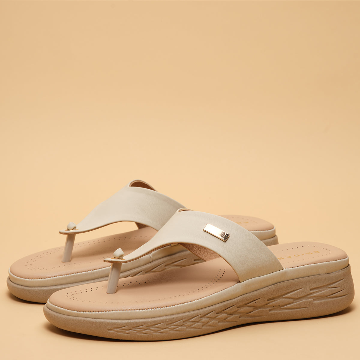 Amanda Thong Flats
