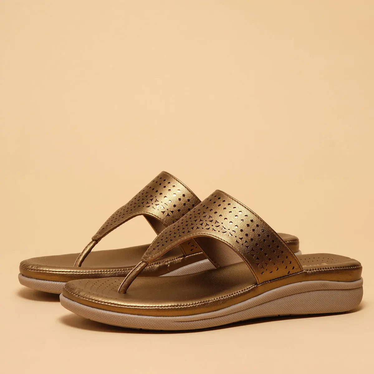 Arshi Thong Flatforms Macro Footwear
