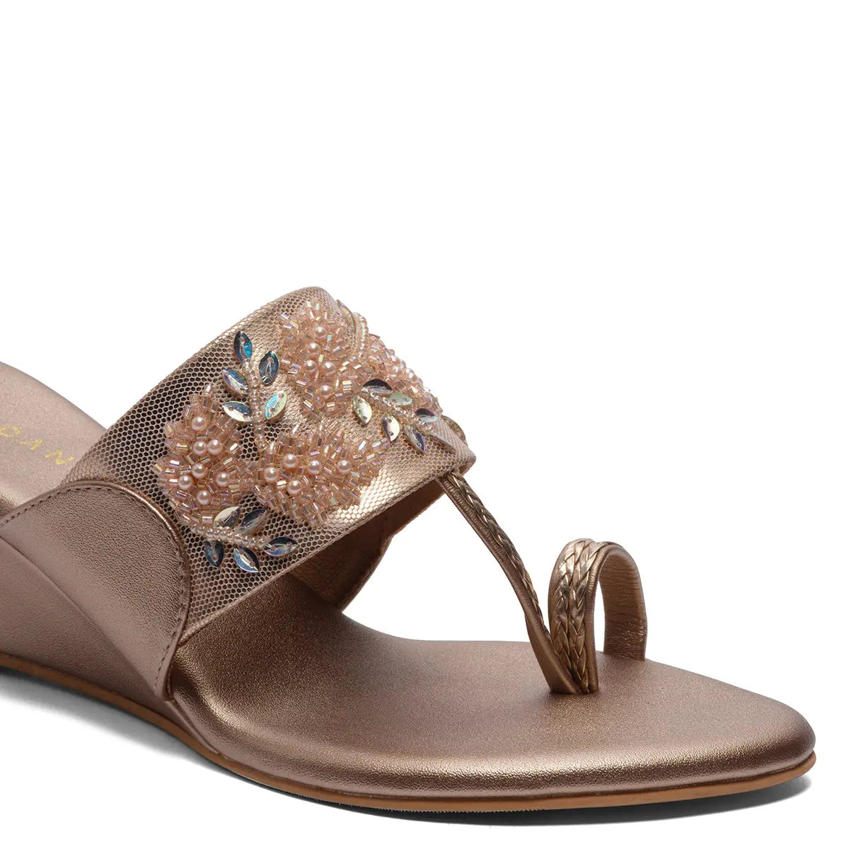 Aurya Kolhapuri Wedges Macro Footwear