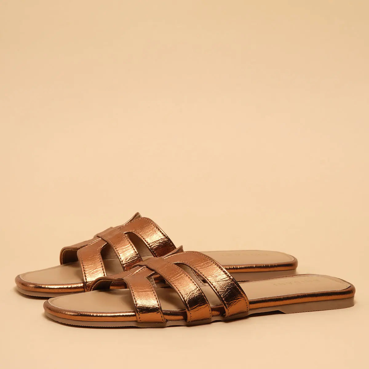 Avis Slip-on Flats Ahmad Arts