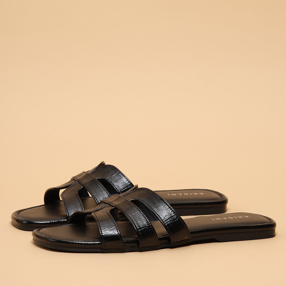 Avis Slip-on Flats