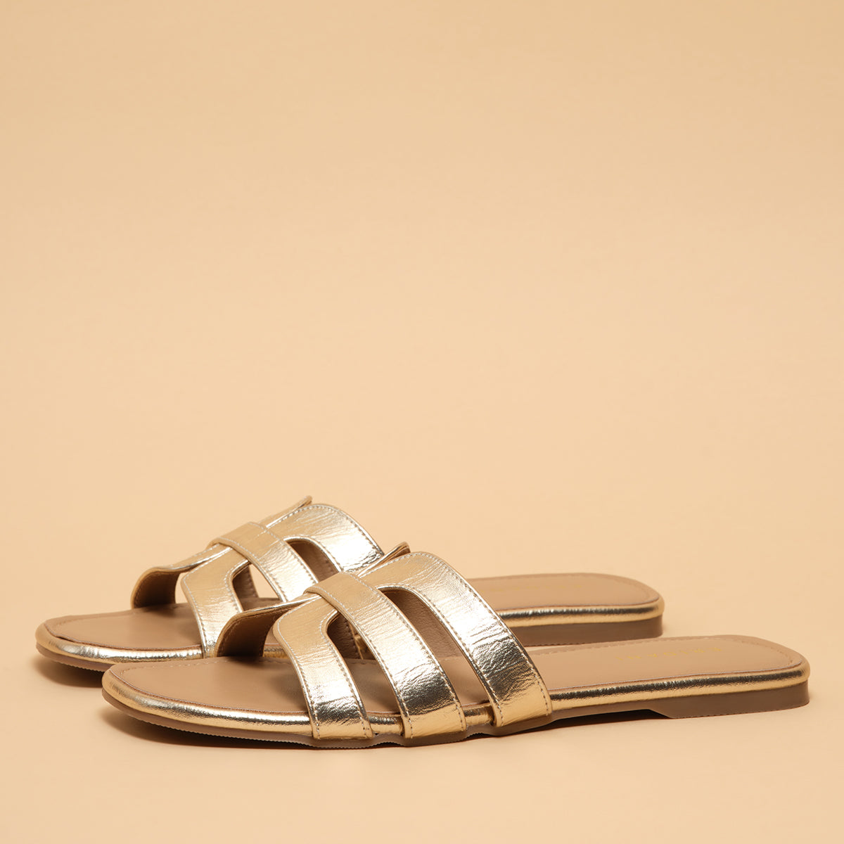 Avis Slip-on Flats