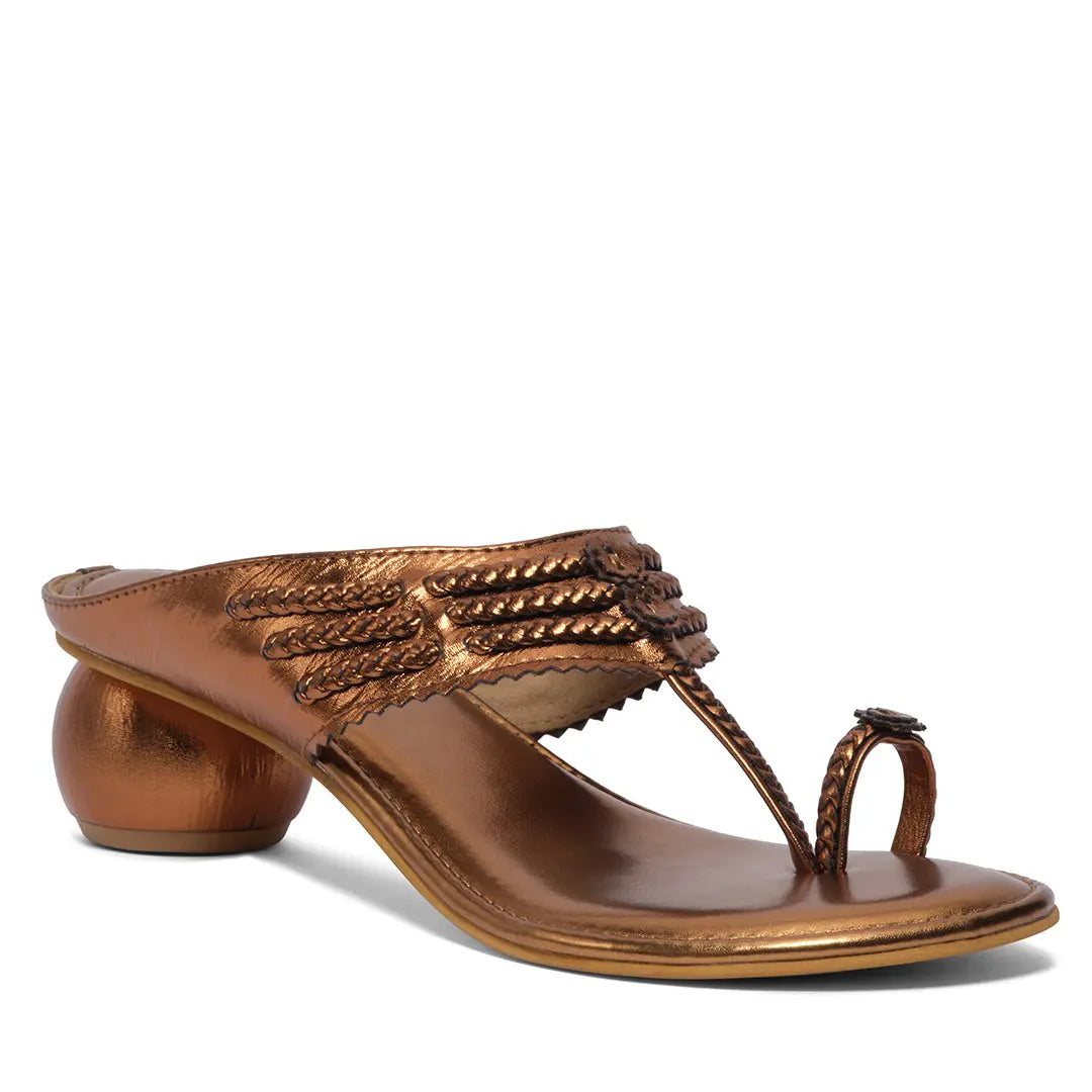 Avya Metallic Kolhapuri Heels Akil Eridani