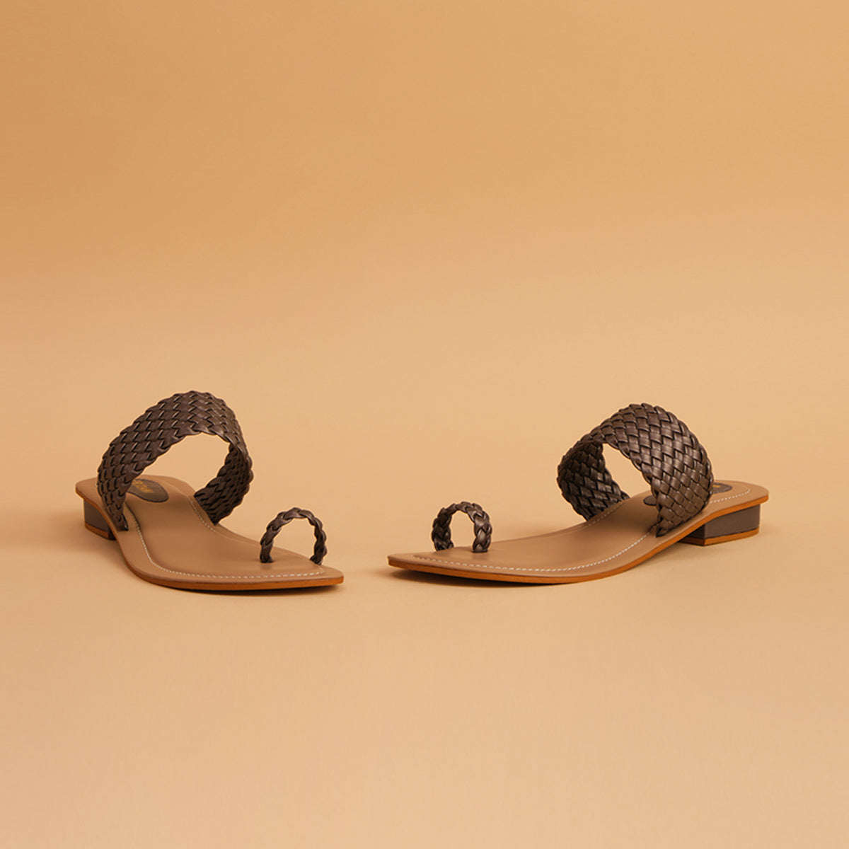 Charvi Woven Flats