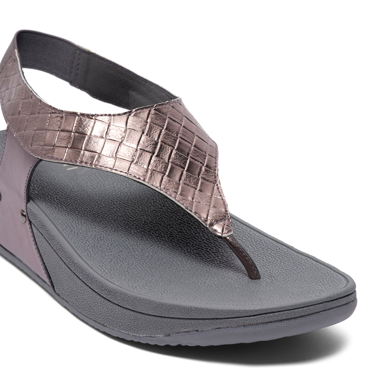 Eera Metallic Flatforms