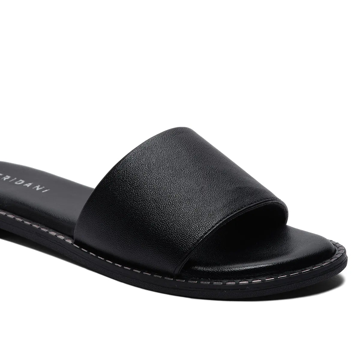 Ella Solid Flats Come