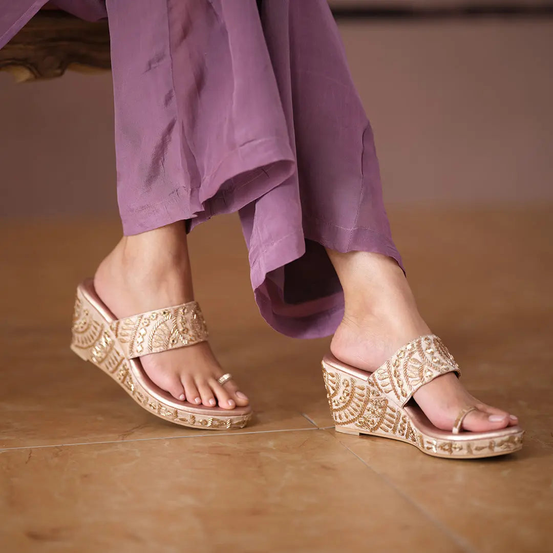 Ena Embroidered Wedges Diamond Footwear