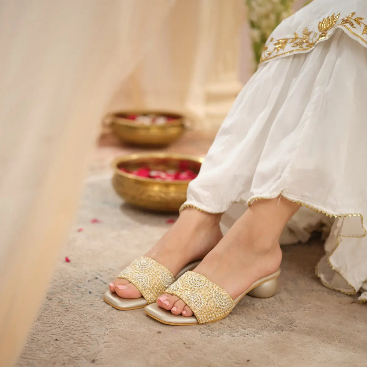 Esha Embroidered Heels Raziullah
