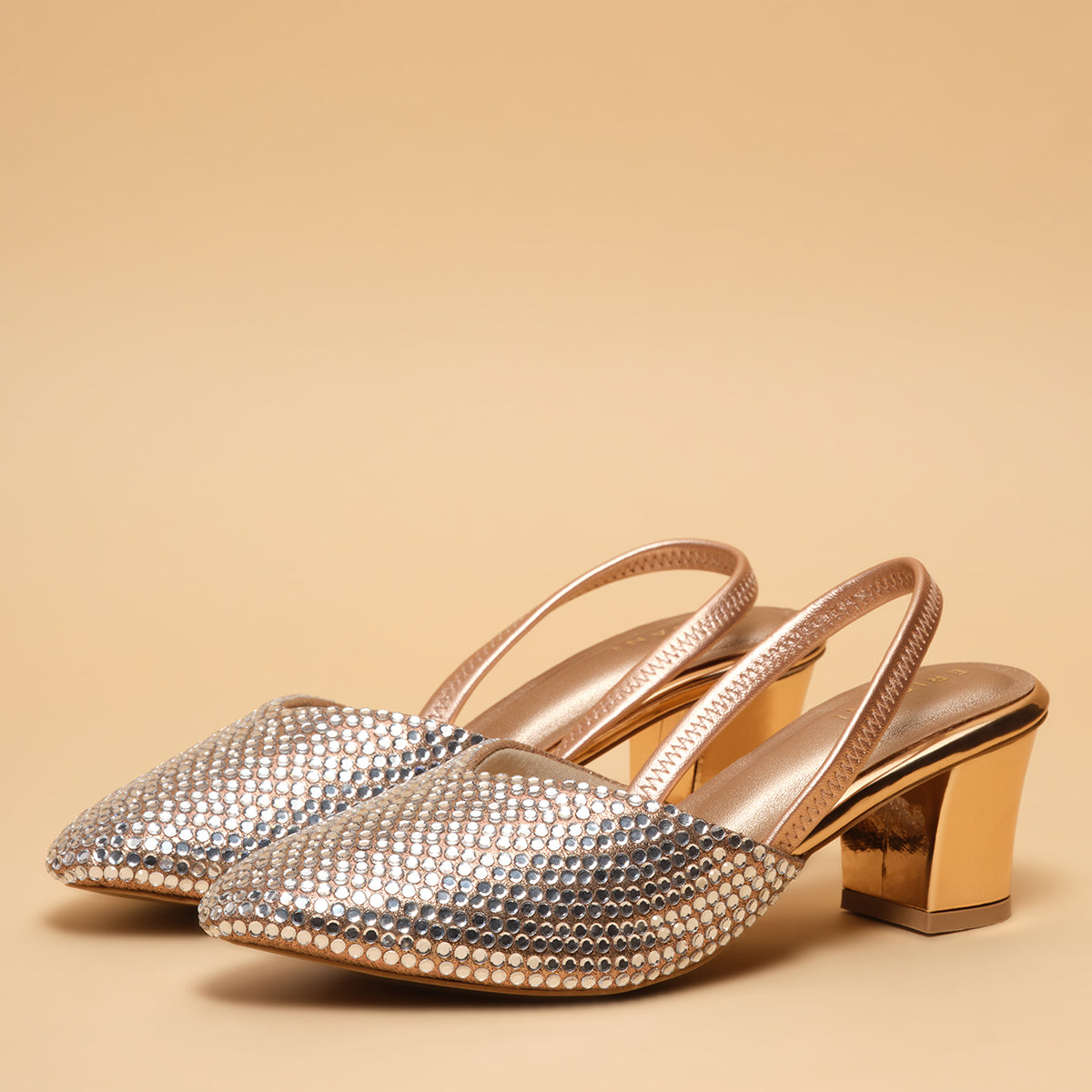 Eshani Embellished Sandals Come Eridani