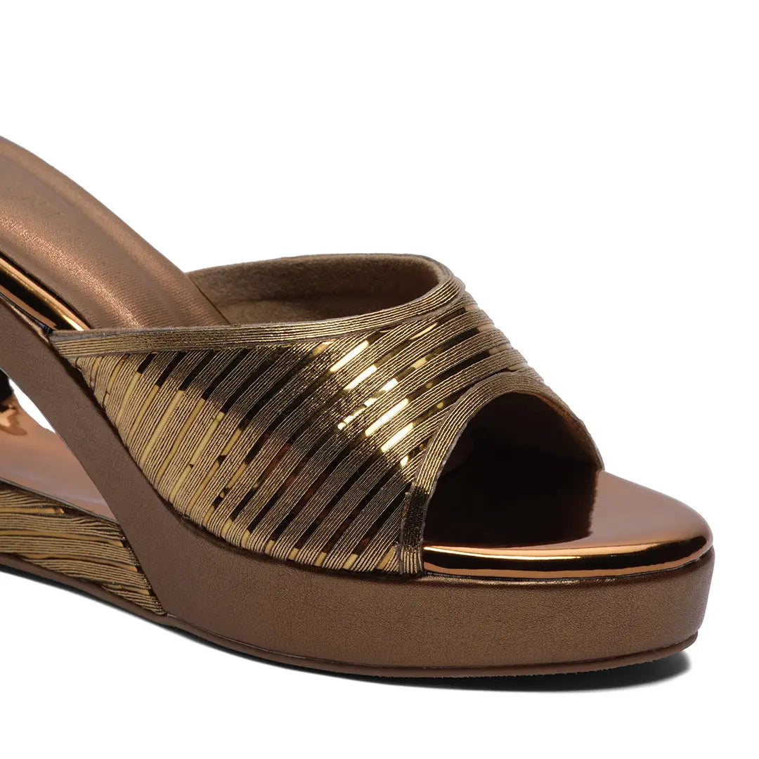 Evara Textured Wedges Come Eridani