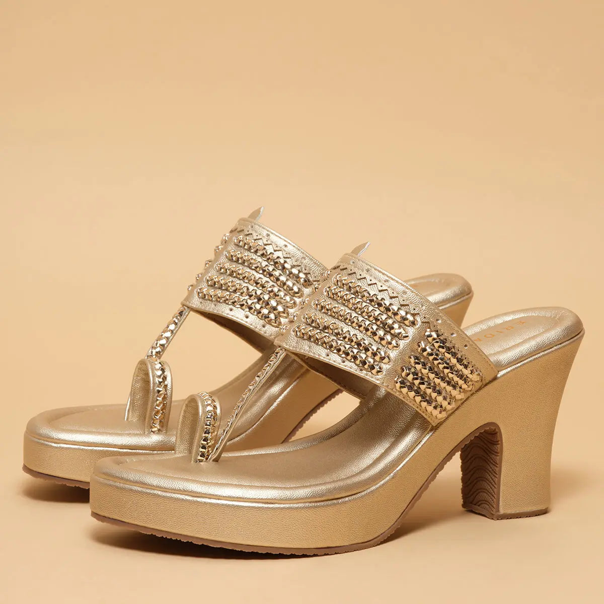 Inaaya Kolhapuri Wedges Zafer Style Enterprise