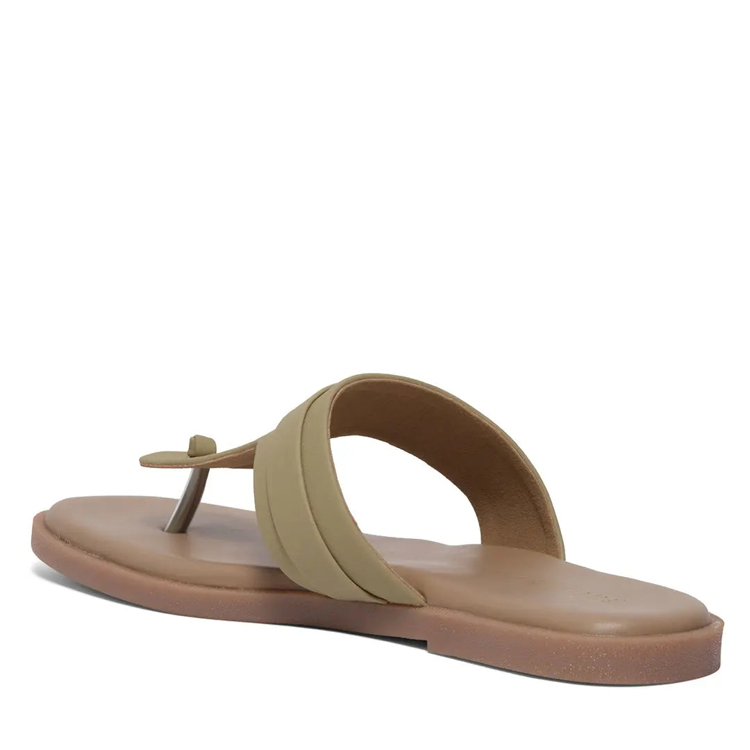Kamryn Thong Flats NF Footwear Eridani