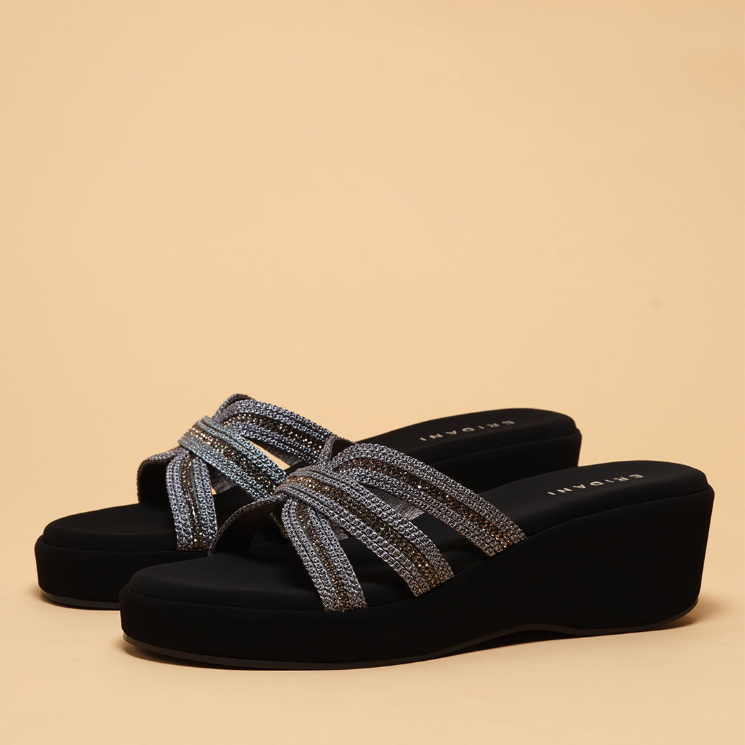 Karvi Slip-on Wedges