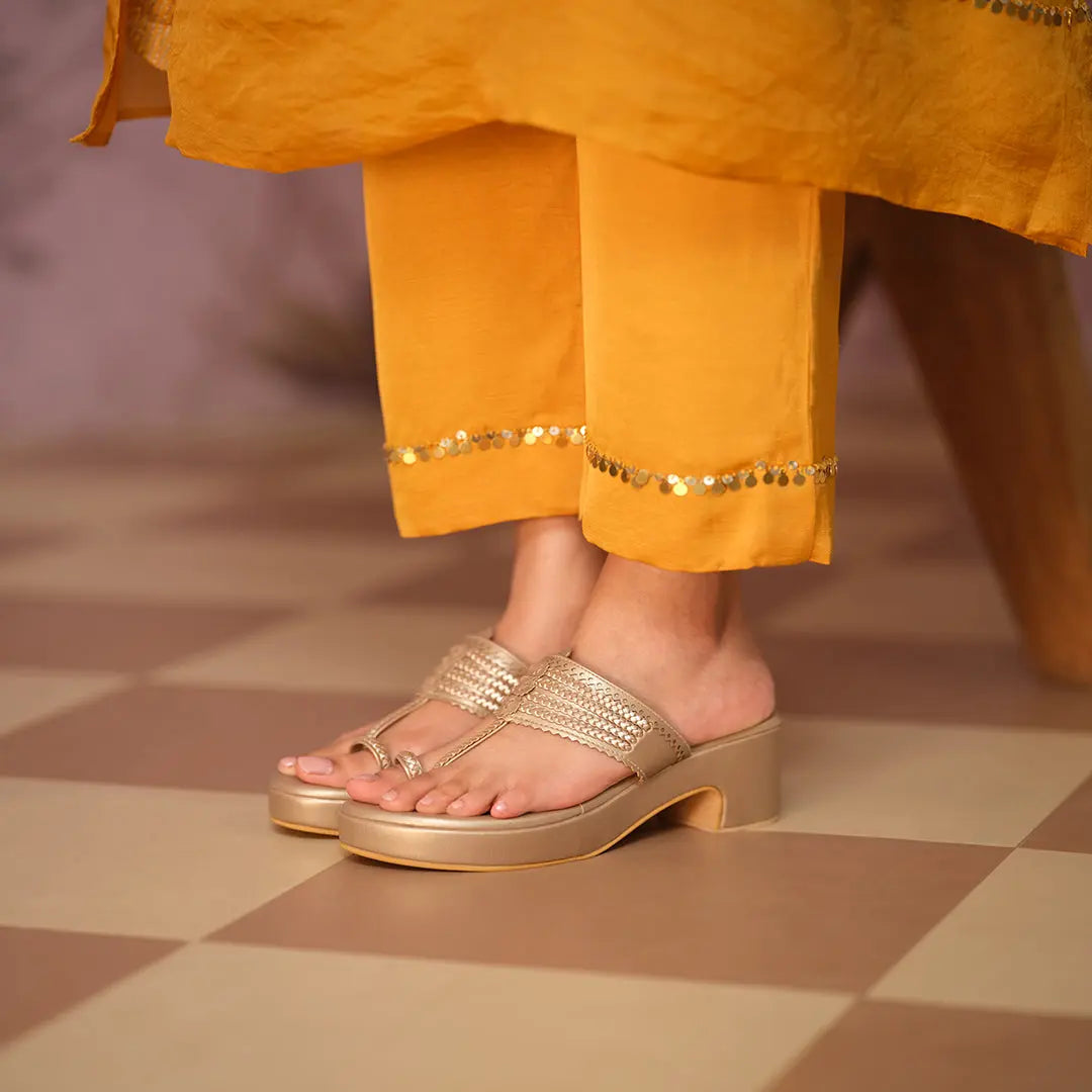 Leher Kolhapuri Wedges AF Shoe Co
