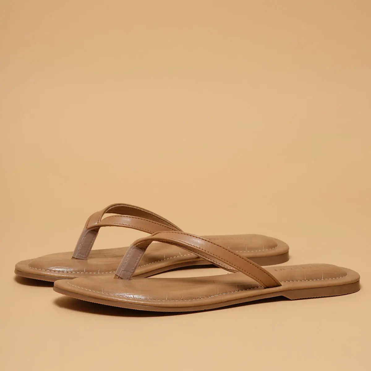 Liv Thong Flats Ahmad Arts