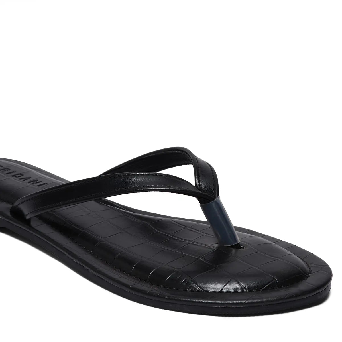 Liv Thong Flats Ahmad Arts