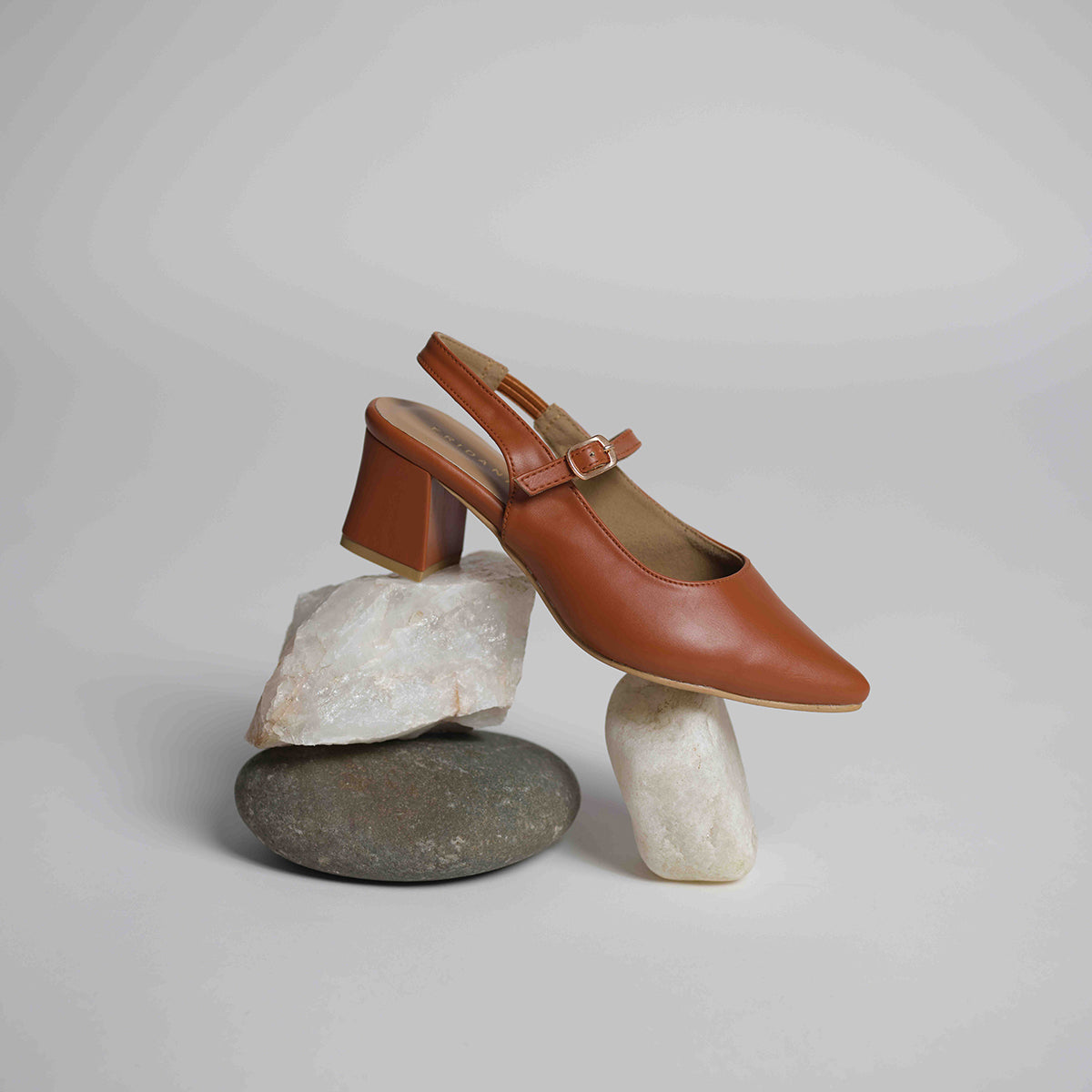 Lunaa Formal Pumps Status Shoes Eridani