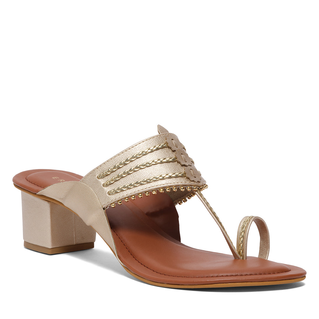 Nargis Kolhapuri Heels