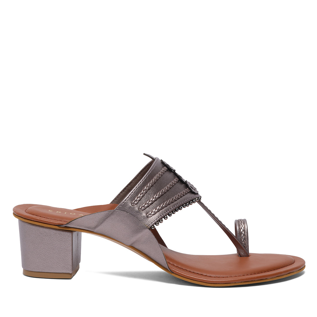 Nargis Kolhapuri Heels