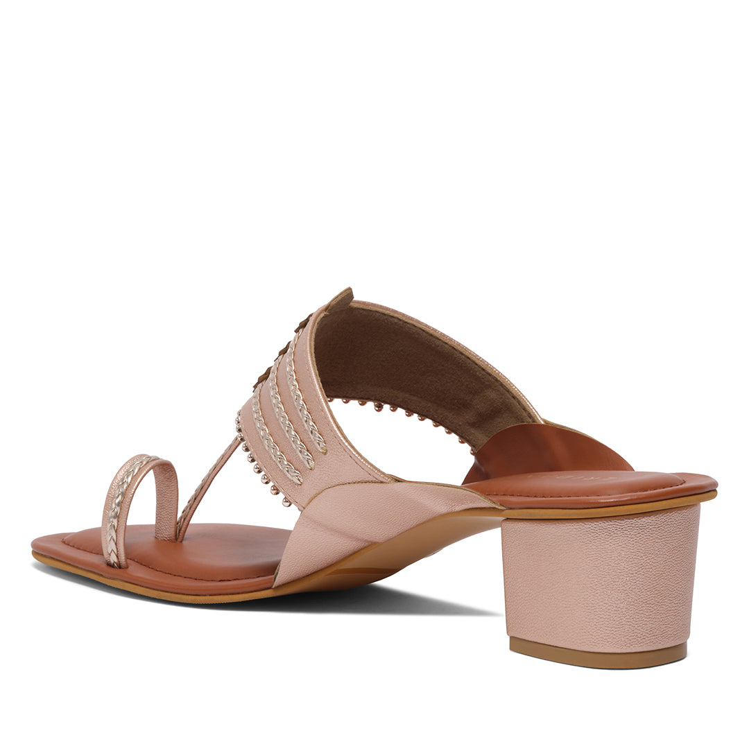Nargis Kolhapuri Heels