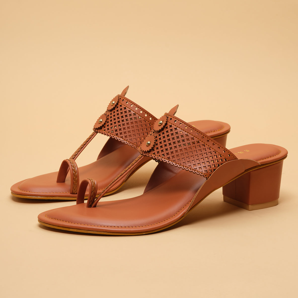 Nira Kolhapuri Heels