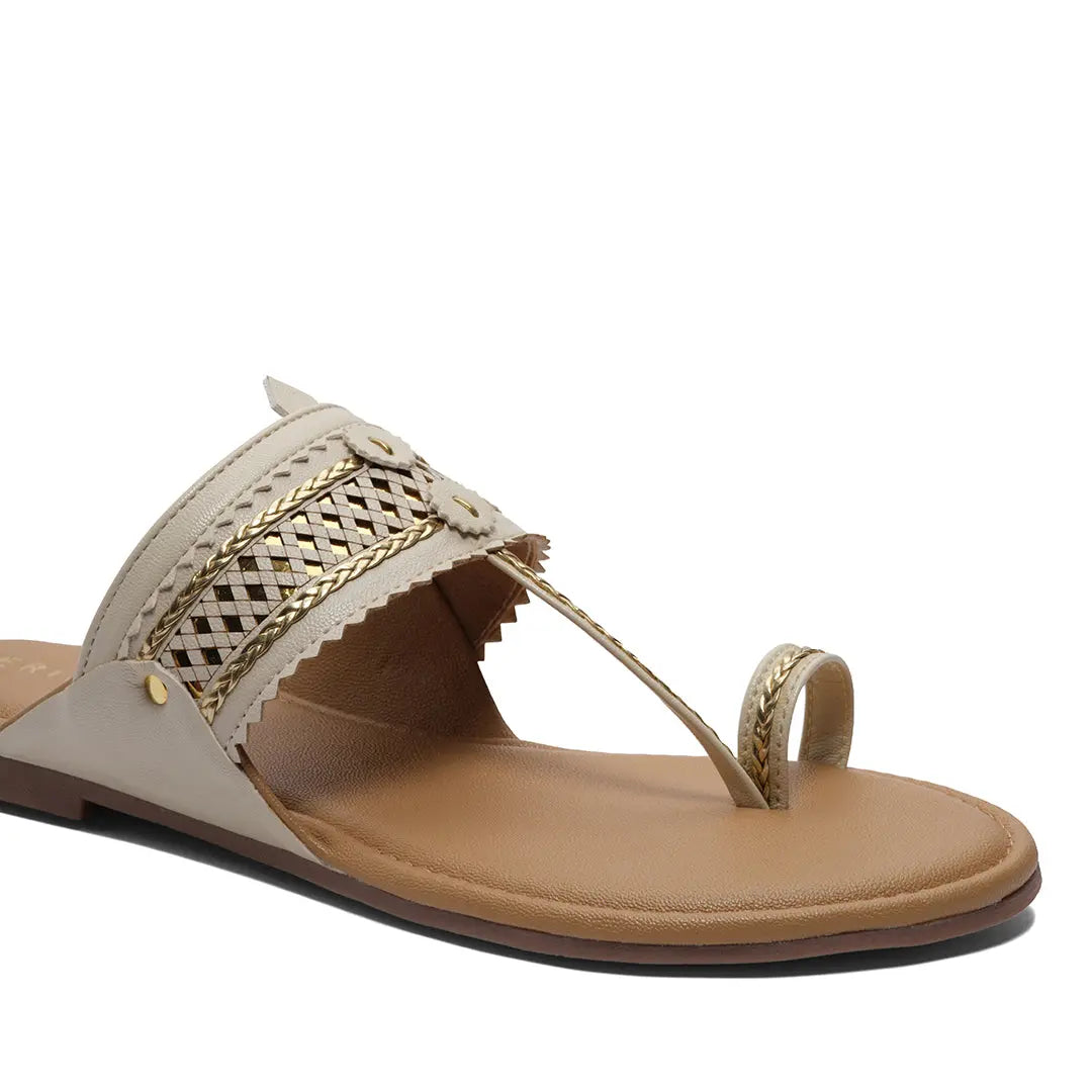 Nirvika Kolhapuri Flats GUDDU SHOES