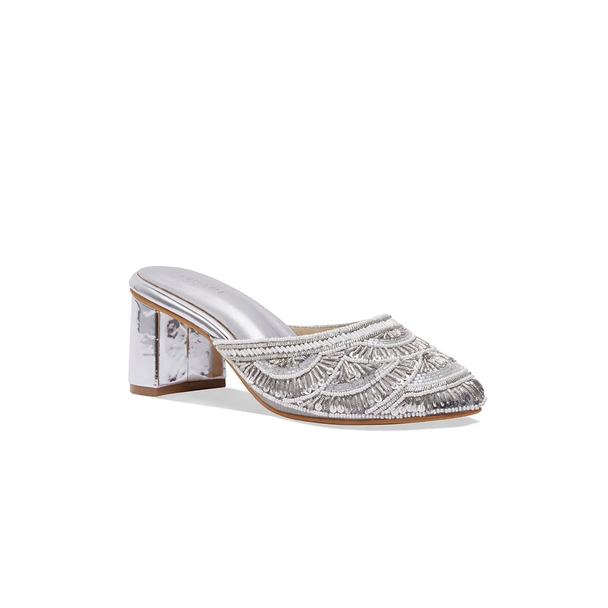 Oviya Embroidered Mules Come