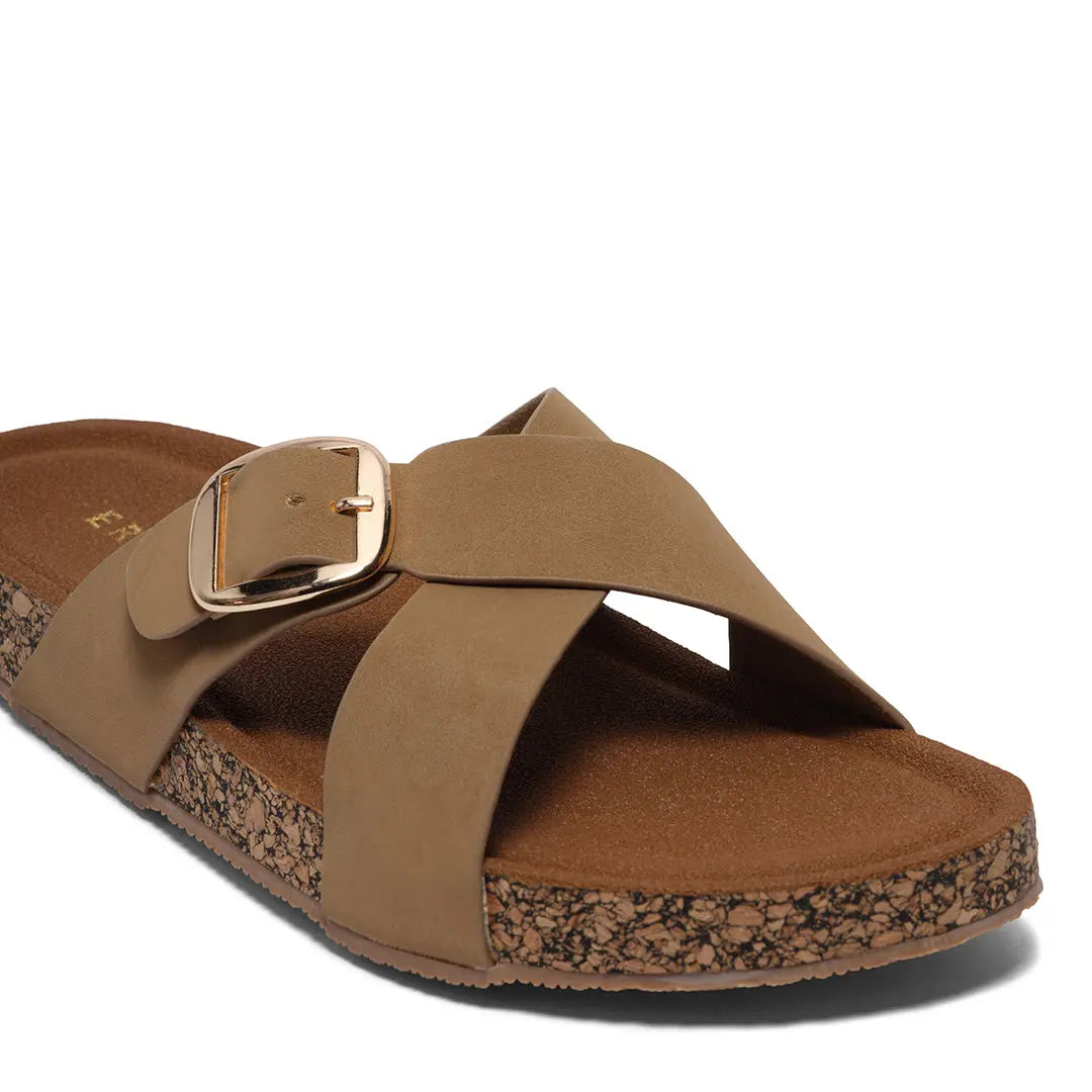 Perry Slip-on Flats Sara Shoes