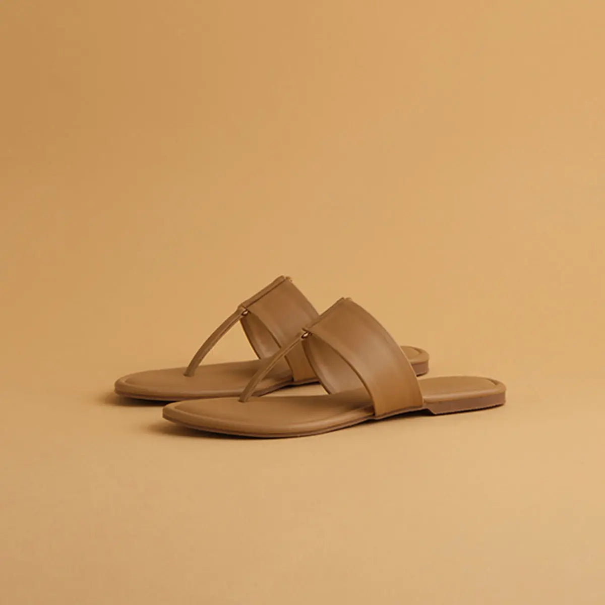 Petra Solid Flats Ahmad Arts