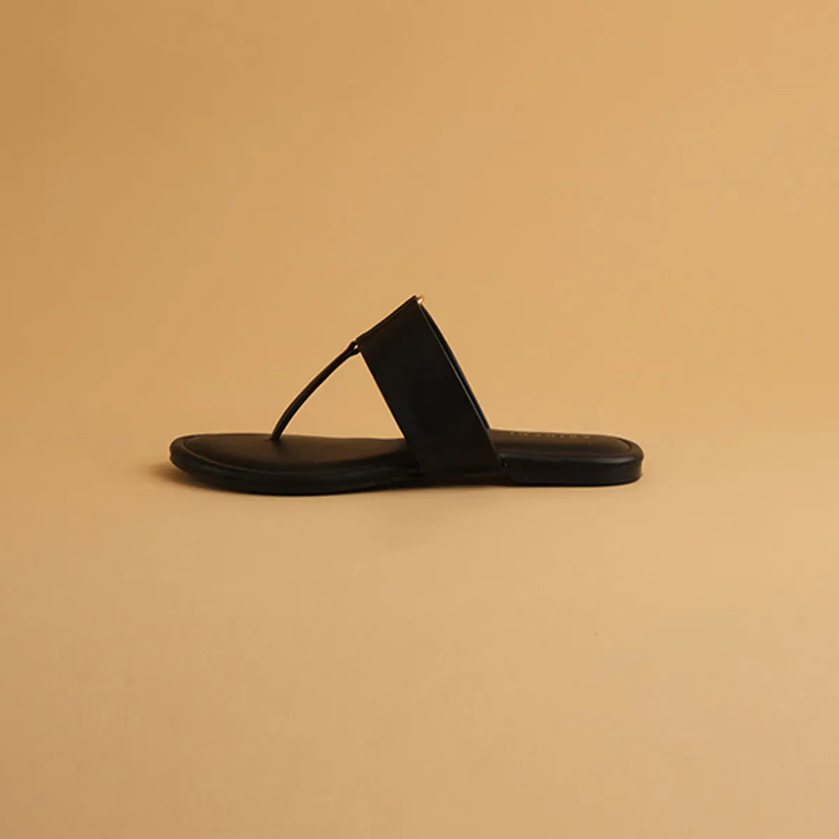 Petra Solid Flats Ahmad Arts