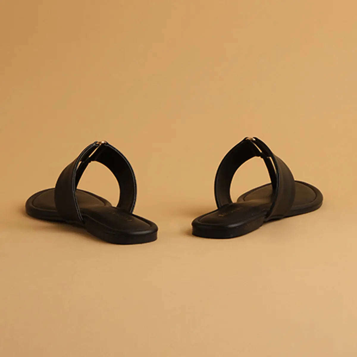 Petra Solid Flats Ahmad Arts