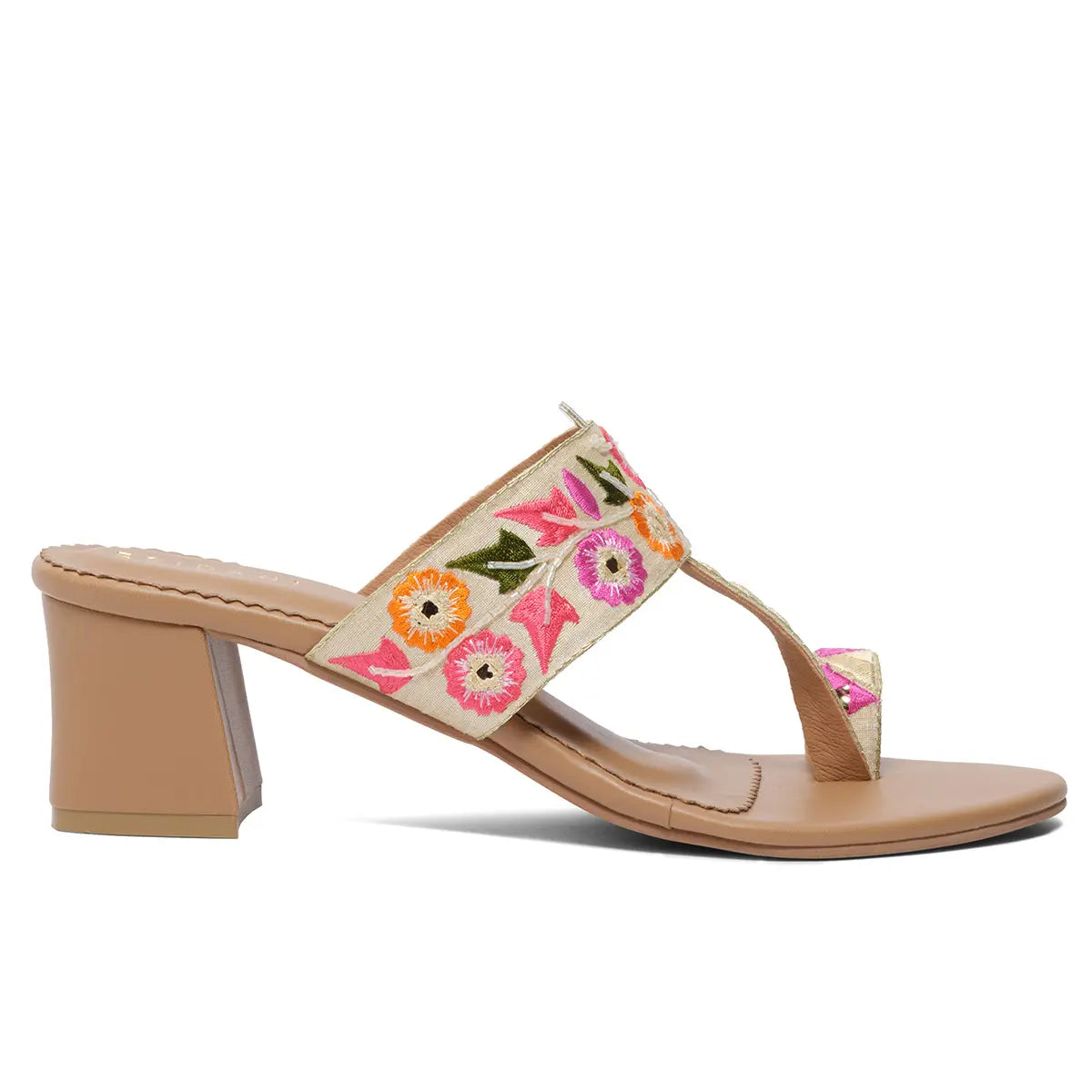 Rida Festive Kolhapuri Diamond Footwear Eridani