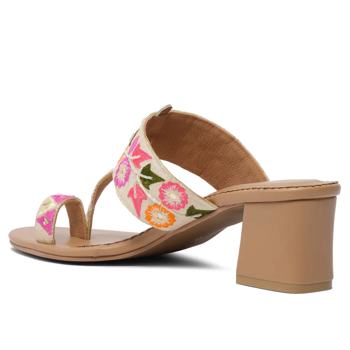 Rida Festive Kolhapuri Diamond Footwear Eridani